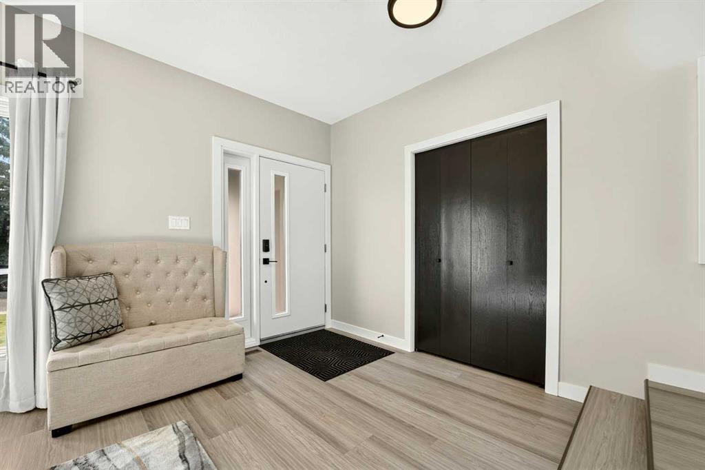 35 Ermineglen Road N