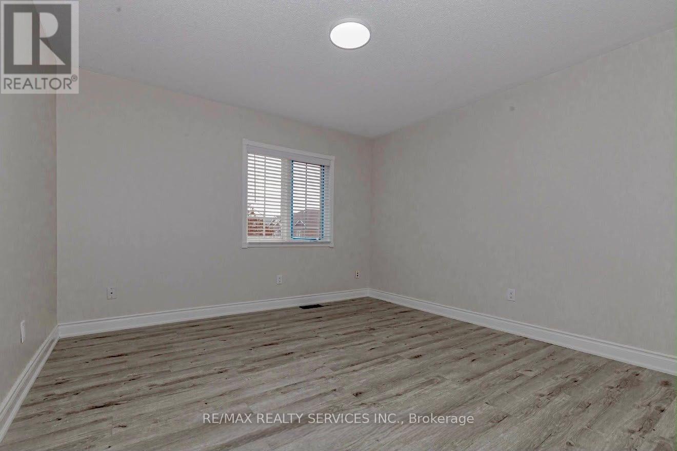 86 Heartleaf Crescent, Brampton, Ontario  L7A 2B9 - Photo 13 - W14107080