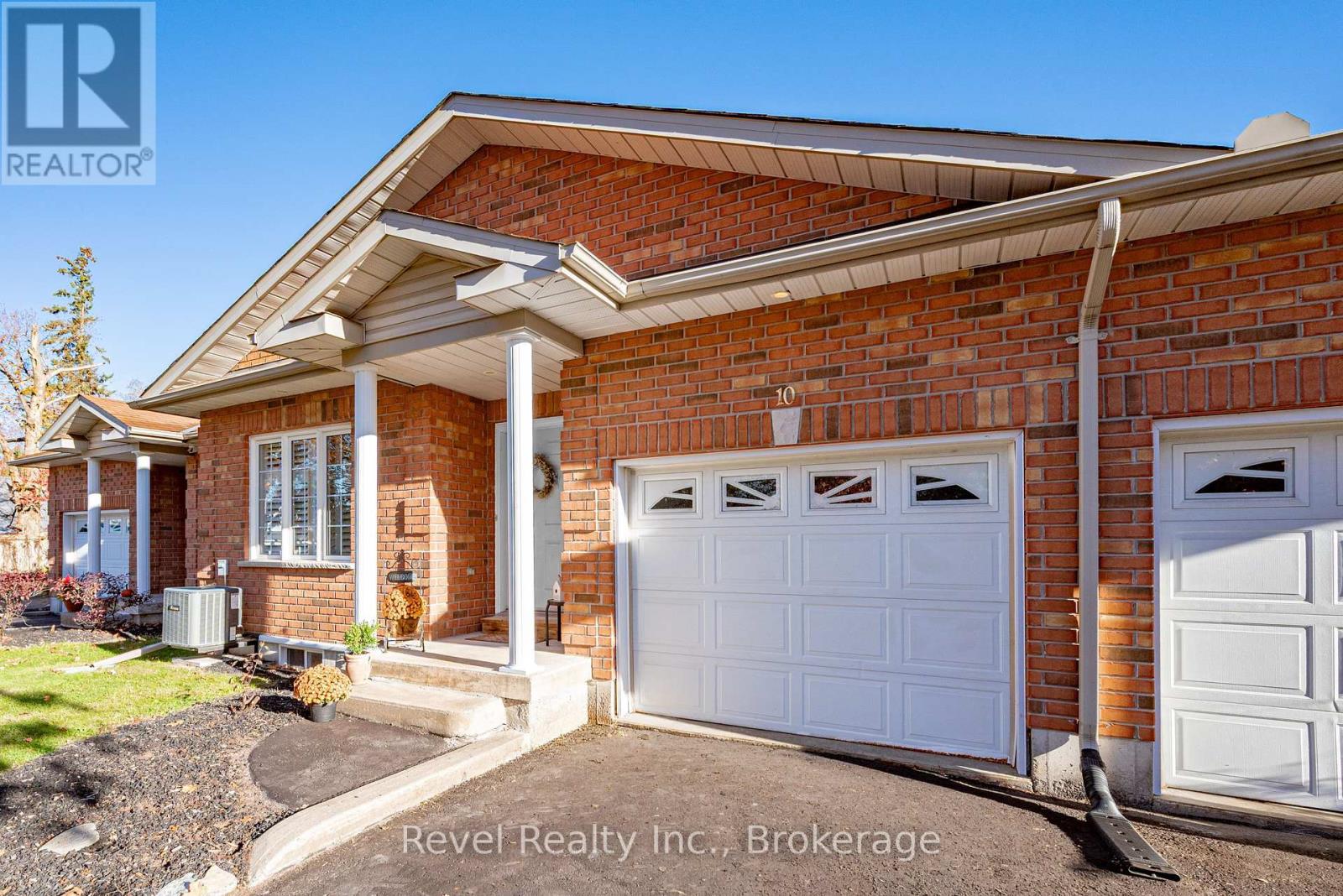 10 - 111 Colborne Street, Kawartha Lakes, Ontario  K0M 1N0 - Photo 3 - X14122938