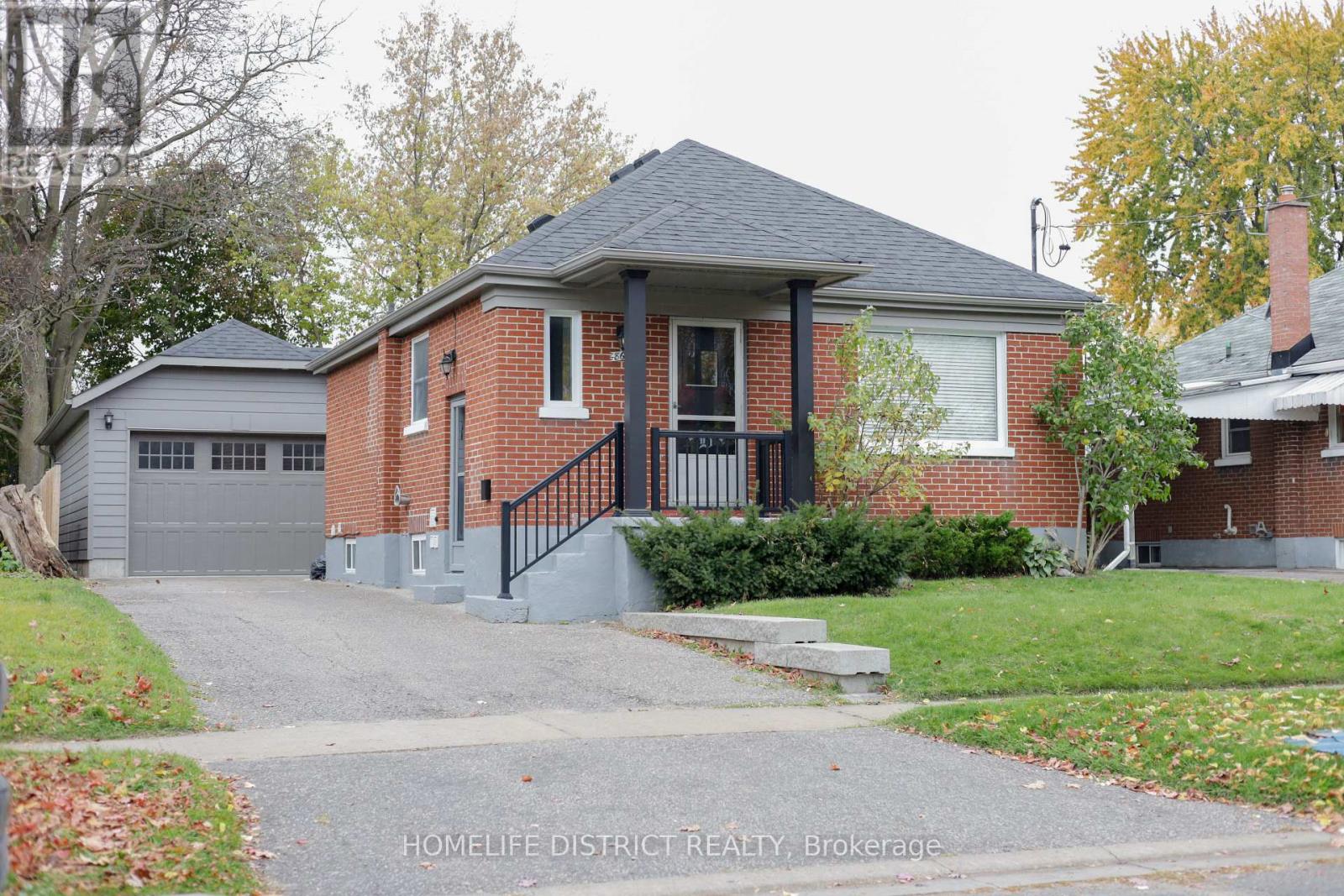 864 GRIERSON STREET, Oshawa, Ontario