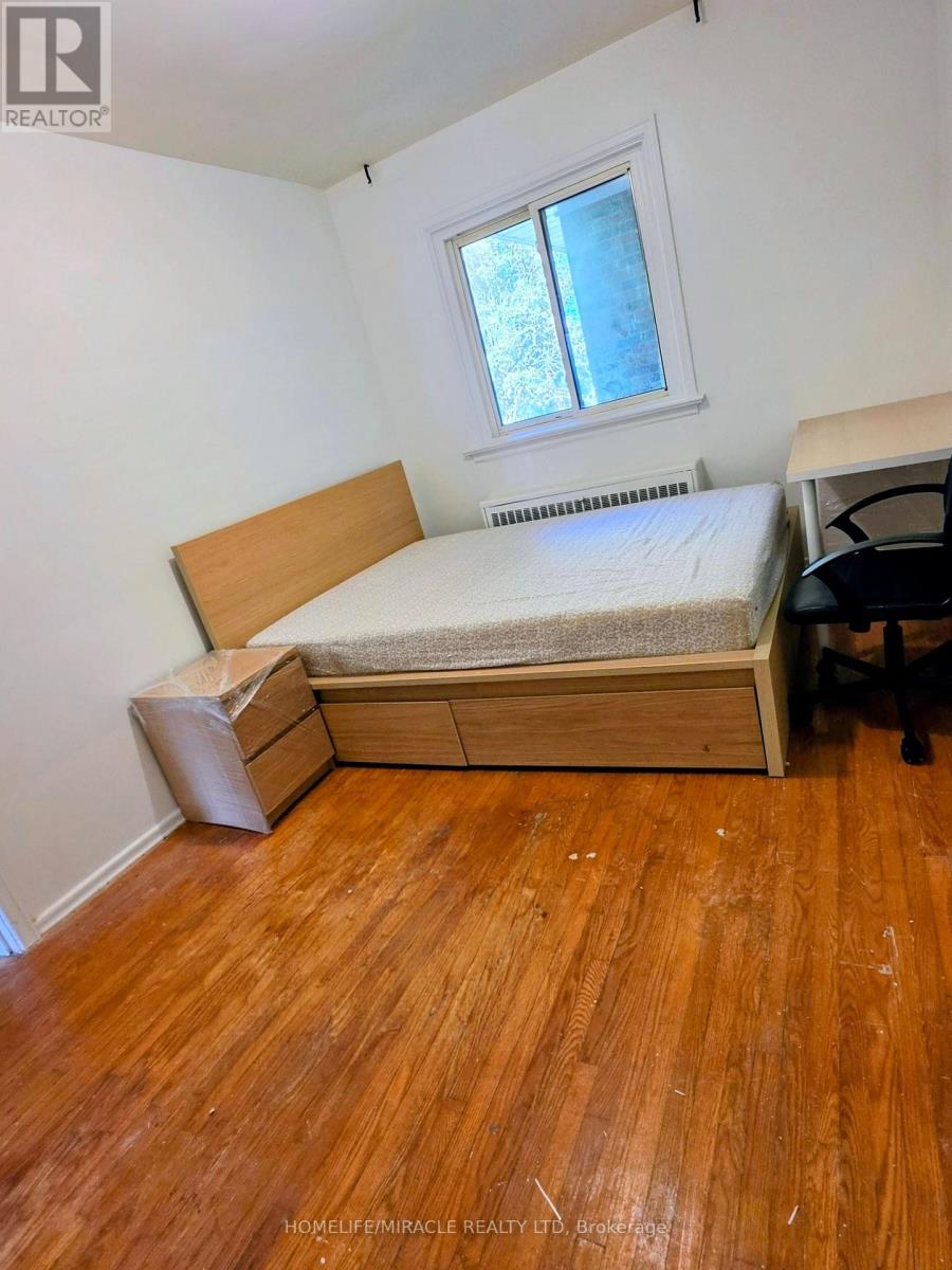 Main - U-1 - 23 Tardree Place, Toronto, Ontario  M1R 3X2 - Photo 11 - E14122932