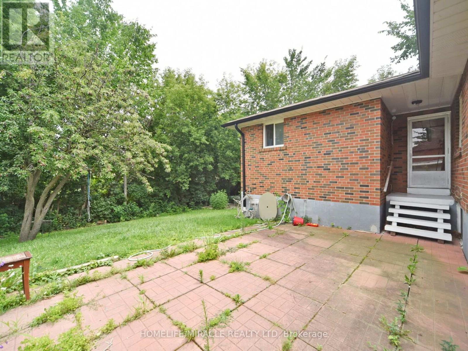 Main - U-1 - 23 Tardree Place, Toronto, Ontario  M1R 3X2 - Photo 4 - E14122932