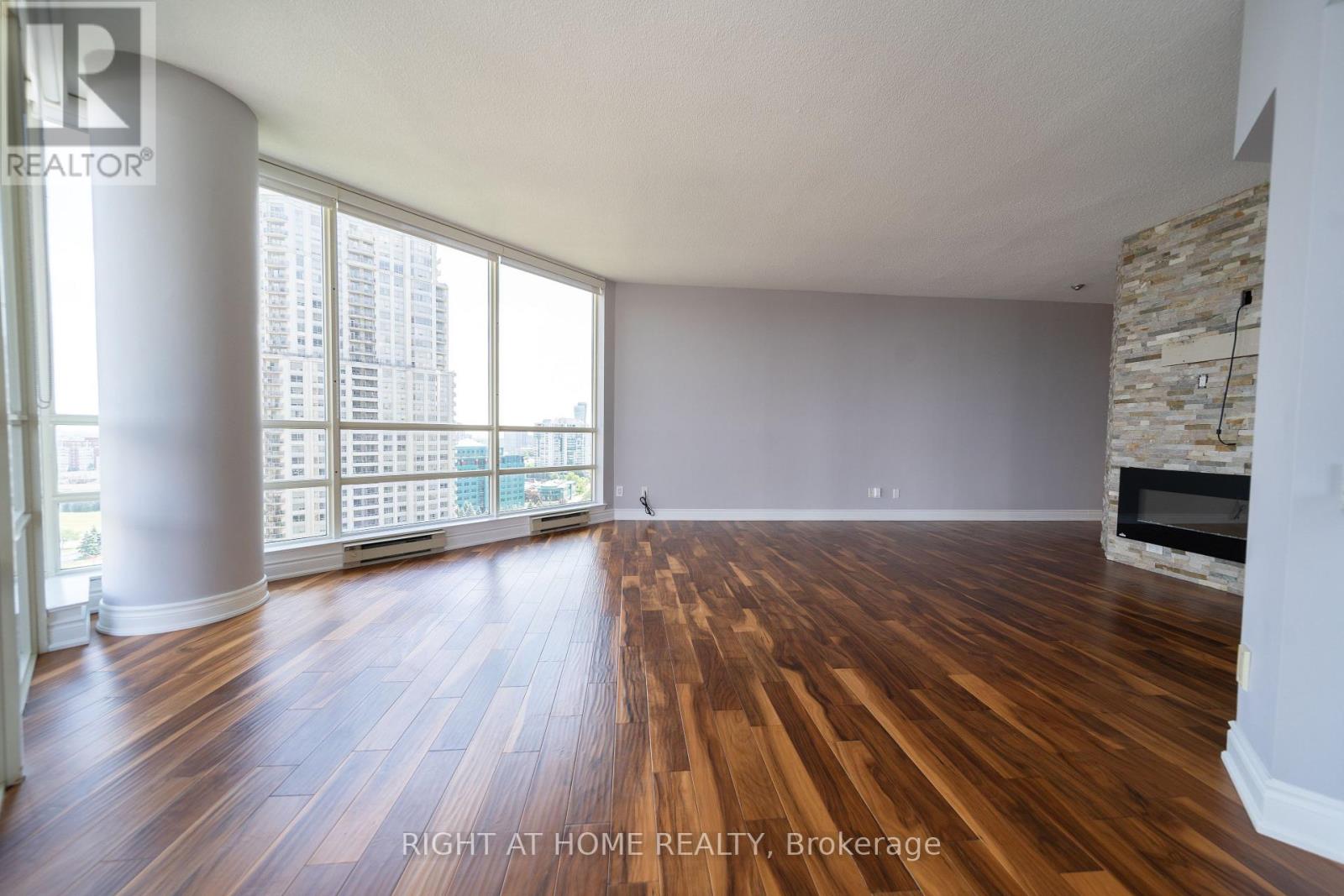 1910 - 45 Kingsbridge Garden Circle, Mississauga, Ontario  L5R 3K4 - Photo 13 - W14122954