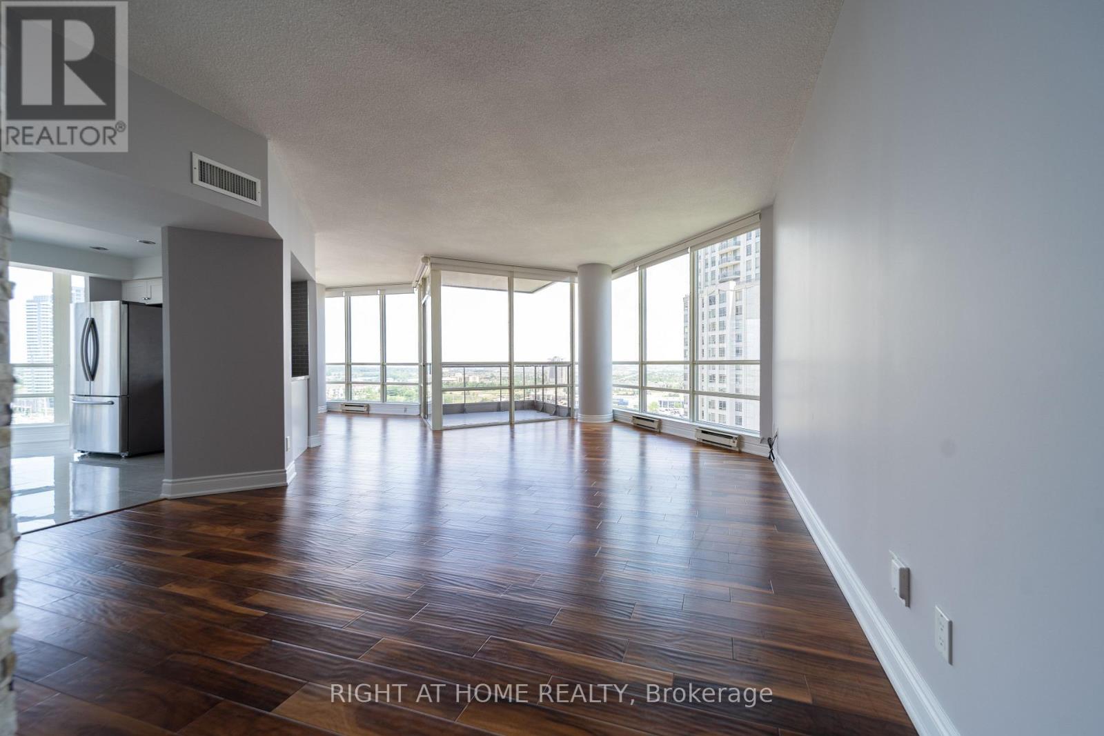 1910 - 45 Kingsbridge Garden Circle, Mississauga, Ontario  L5R 3K4 - Photo 3 - W14122954