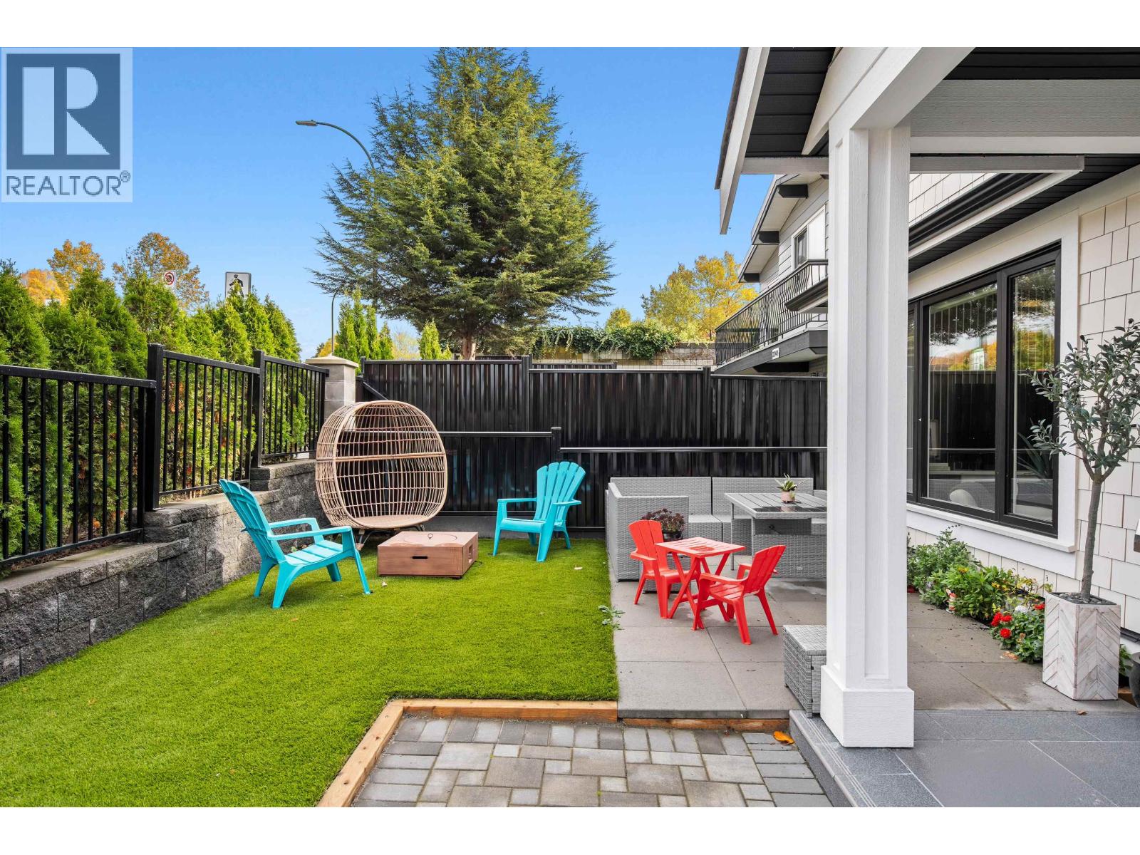 1 3344 Adanac Street, Vancouver, British Columbia  V5K 2P3 - Photo 2 - R3179128