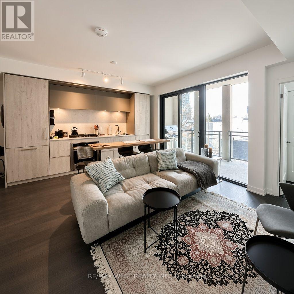 202 - 1 Hillsdale Avenue W, Toronto (Yonge-Eglinton), Ontario  M4S 0E5 - Photo 2 - C14122964