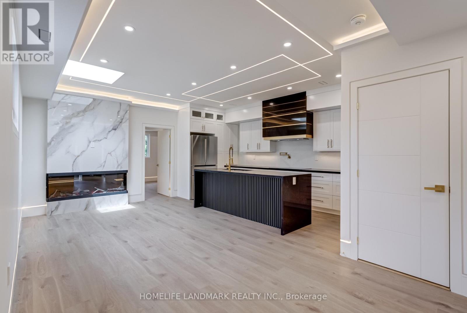 The Palazzo - 23 Coulson Avenue, Toronto, Ontario  M4V 1Y3 - Photo 13 - C13860140