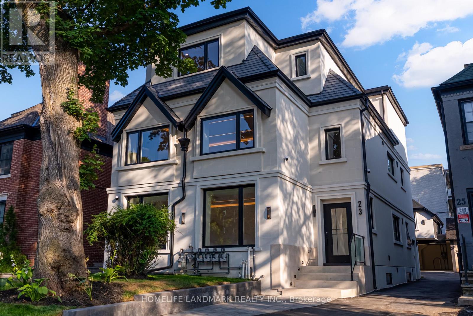 The Palazzo - 23 Coulson Avenue, Toronto, Ontario  M4V 1Y3 - Photo 9 - C13860140