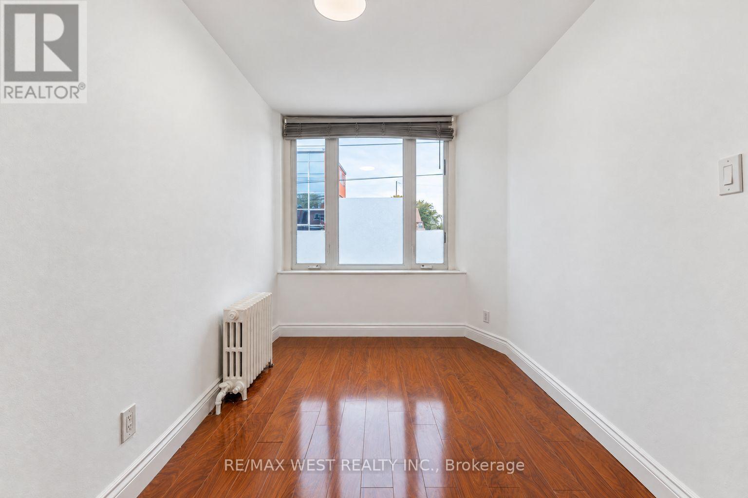 203 Islington Avenue, Toronto, Ontario  M8V 3B8 - Photo 14 - W14122974