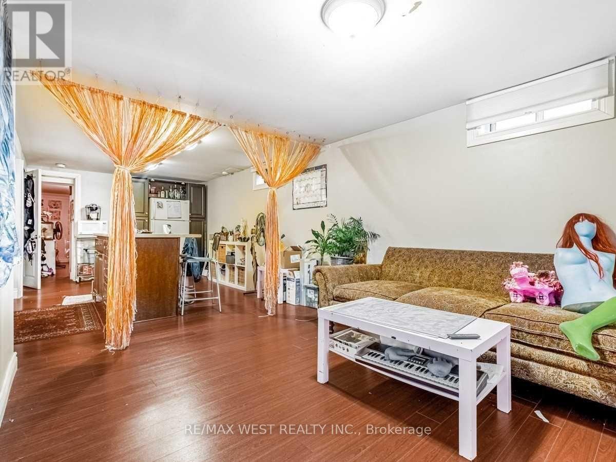 203 Islington Avenue, Toronto, Ontario  M8V 3B8 - Photo 37 - W14122974