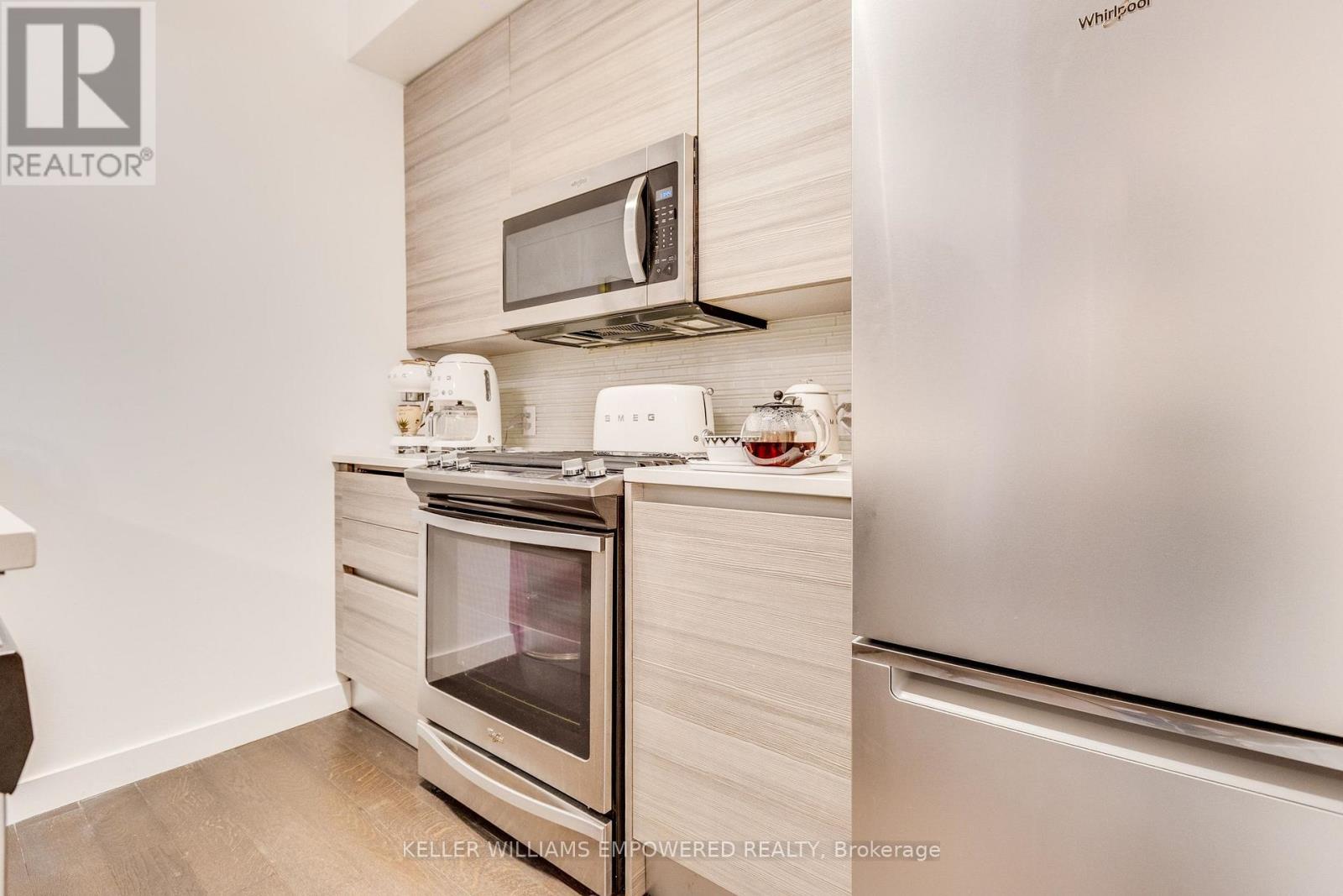 717 - 111 Bathurst Street, Toronto, Ontario  M5V 0M9 - Photo 9 - C14122986