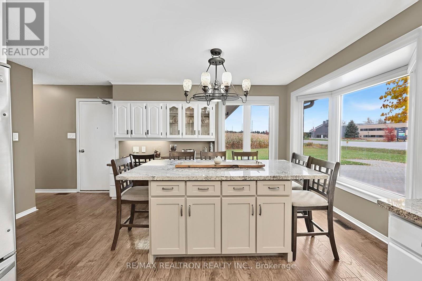 2108 Innisfil Beach Road, Innisfil, Ontario  L9S 4B9 - Photo 19 - N14123018