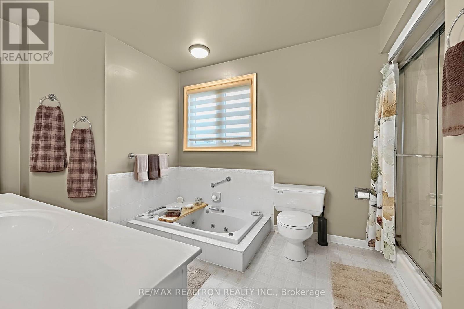 2108 Innisfil Beach Road, Innisfil, Ontario  L9S 4B9 - Photo 28 - N14123018