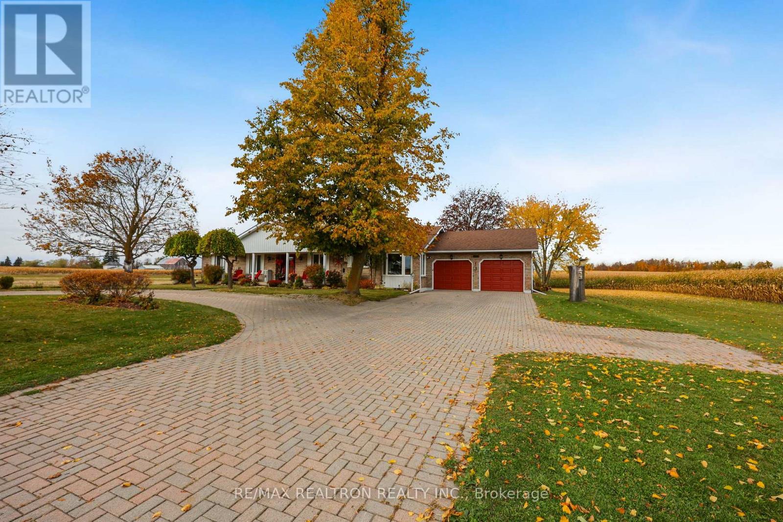 2108 Innisfil Beach Road, Innisfil, Ontario  L9S 4B9 - Photo 3 - N14123018