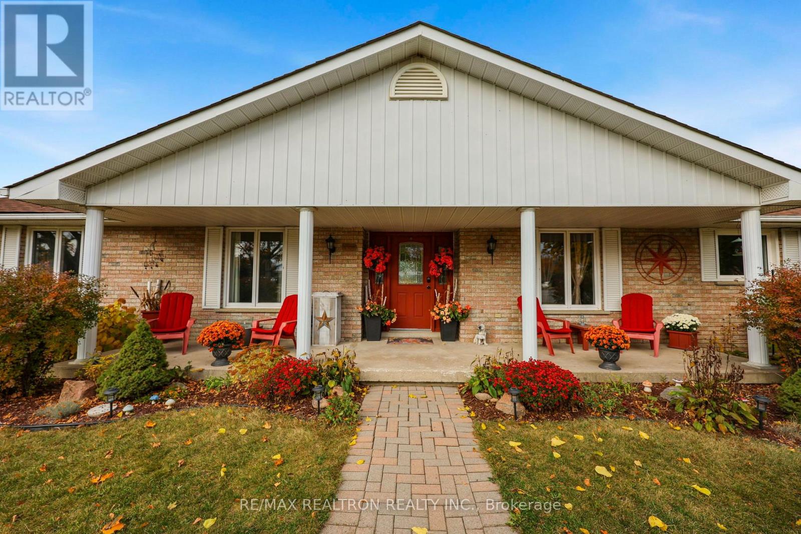 2108 Innisfil Beach Road, Innisfil, Ontario  L9S 4B9 - Photo 4 - N14123018