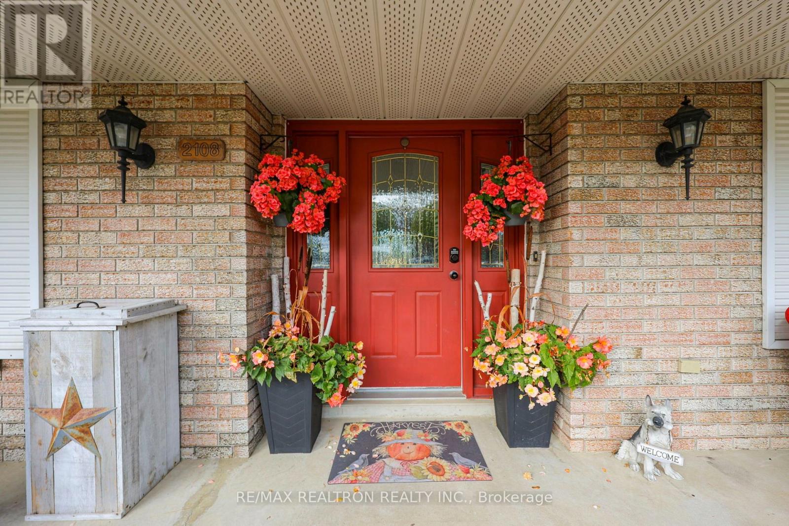 2108 Innisfil Beach Road, Innisfil, Ontario  L9S 4B9 - Photo 5 - N14123018