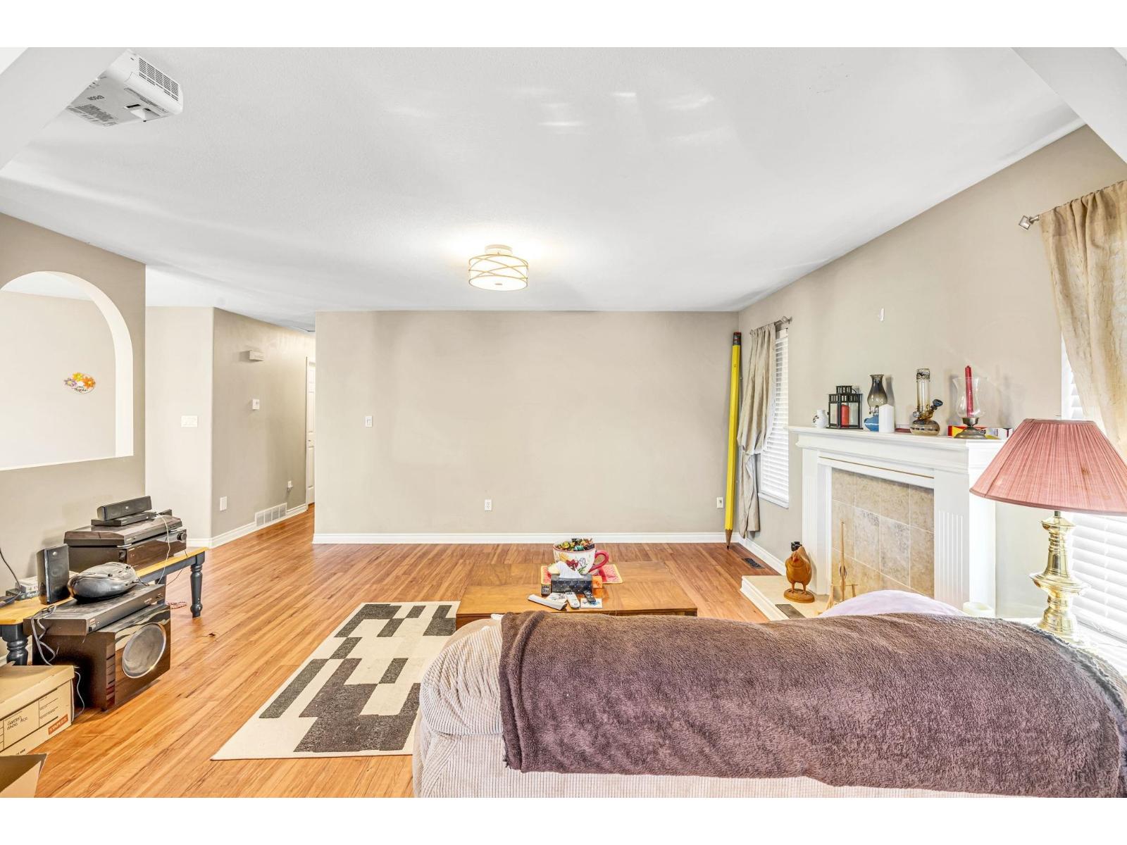 8243 Haffner Terrace, Mission, British Columbia  V2V 7J1 - Photo 13 - R3179155