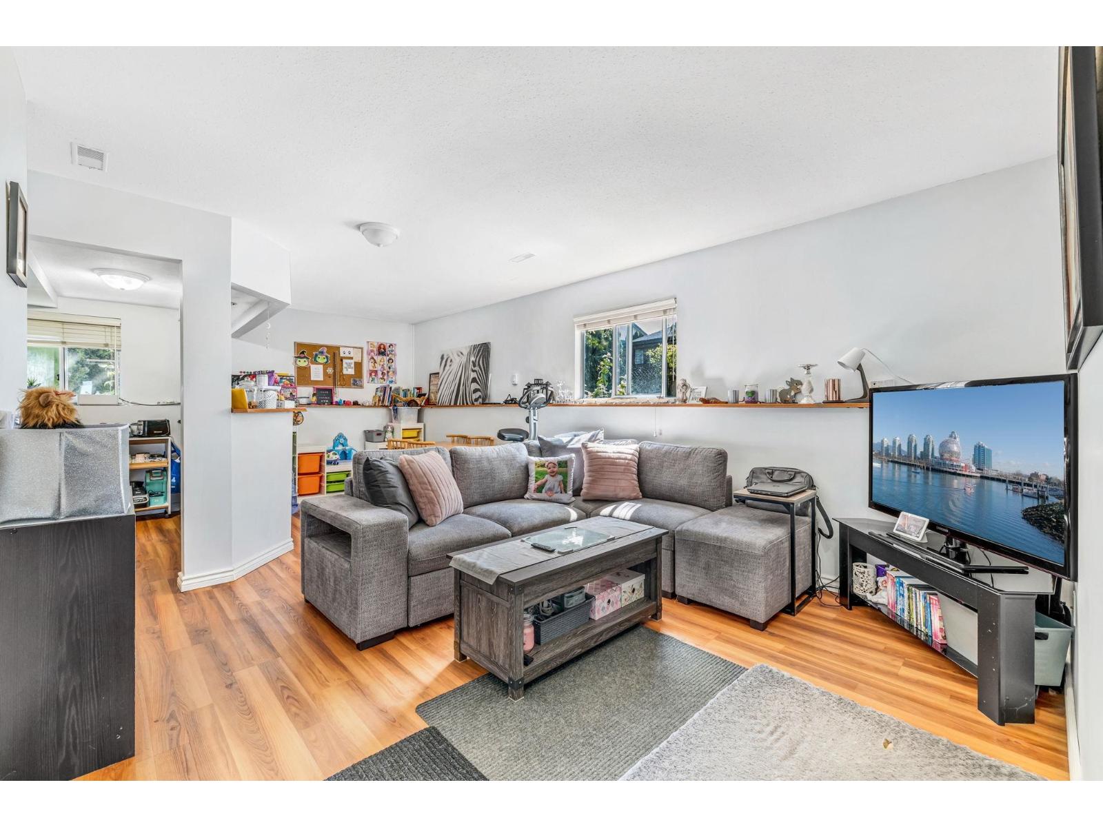 8243 Haffner Terrace, Mission, British Columbia  V2V 7J1 - Photo 23 - R3179155