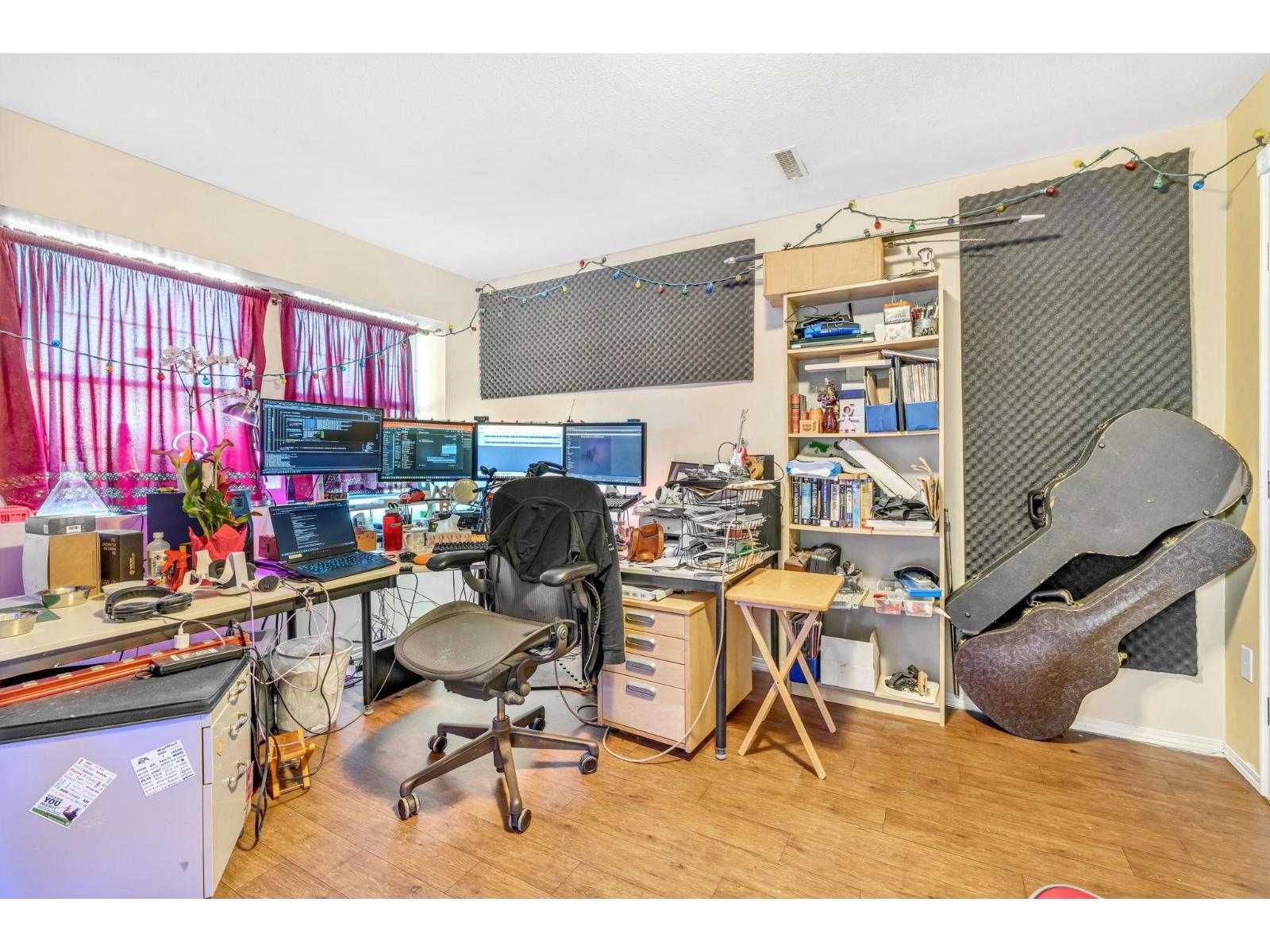 8243 Haffner Terrace, Mission, British Columbia  V2V 7J1 - Photo 31 - R3179155