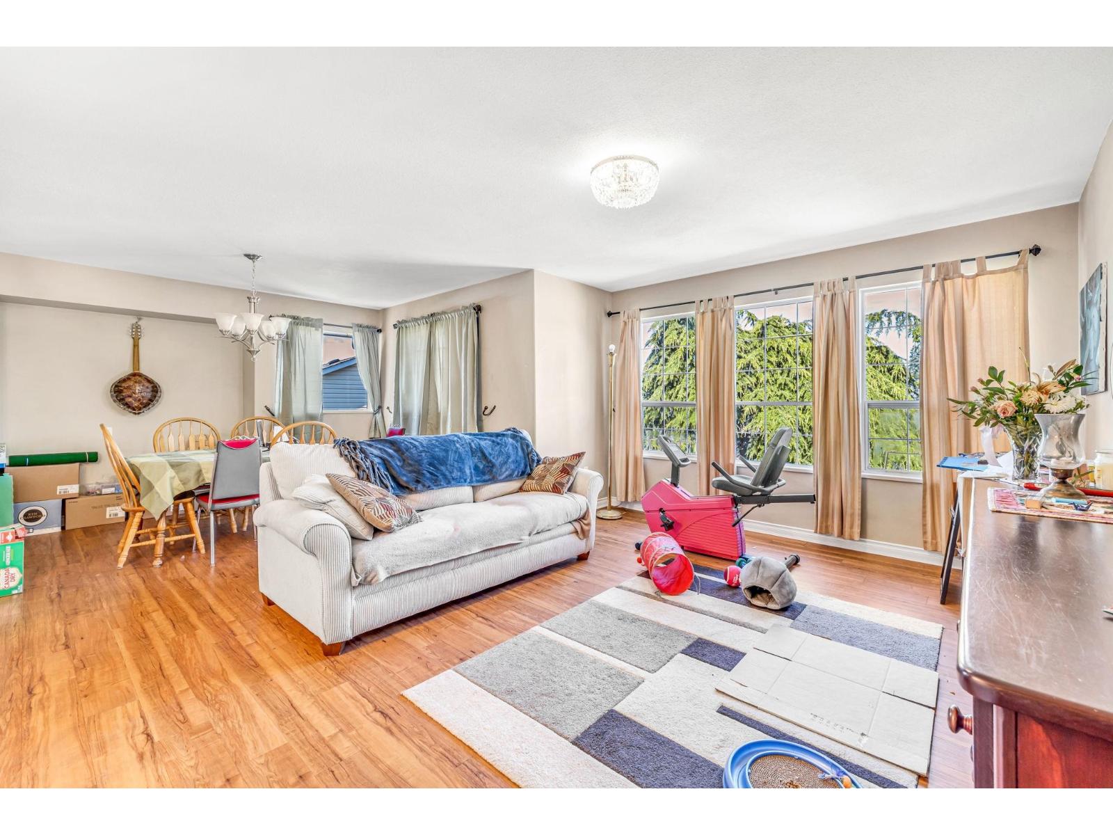8243 Haffner Terrace, Mission, British Columbia  V2V 7J1 - Photo 6 - R3179155