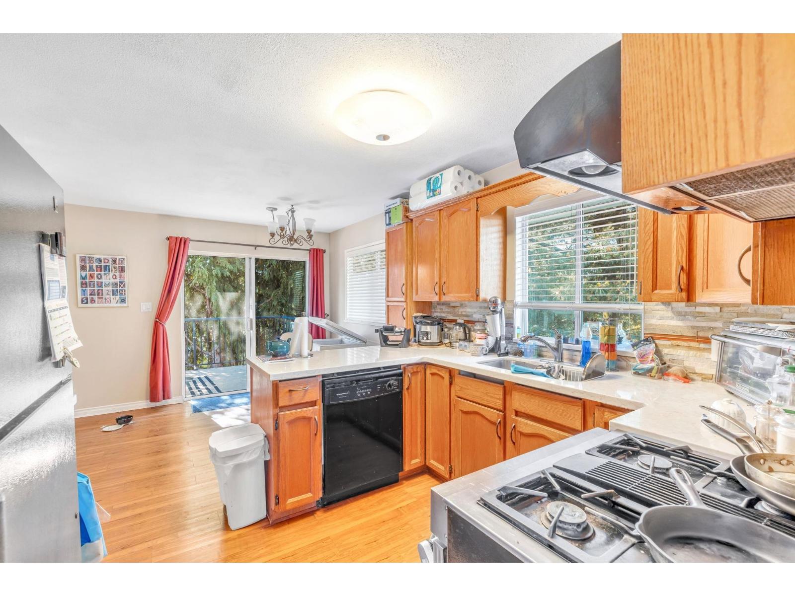 8243 Haffner Terrace, Mission, British Columbia  V2V 7J1 - Photo 9 - R3179155