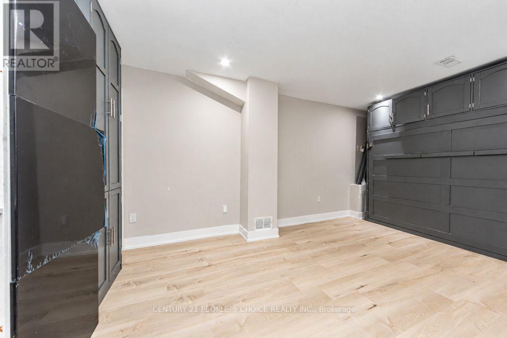 17 Corvette Court, Brampton, Ontario  L7A 2H7 - Photo 29 - W14094582