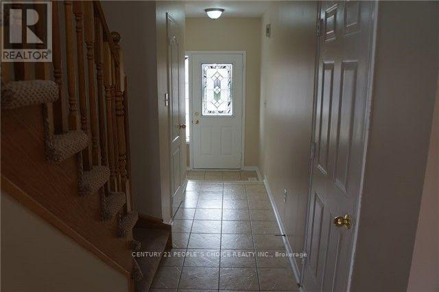 17 Corvette Court, Brampton, Ontario  L7A 2H7 - Photo 7 - W14094582