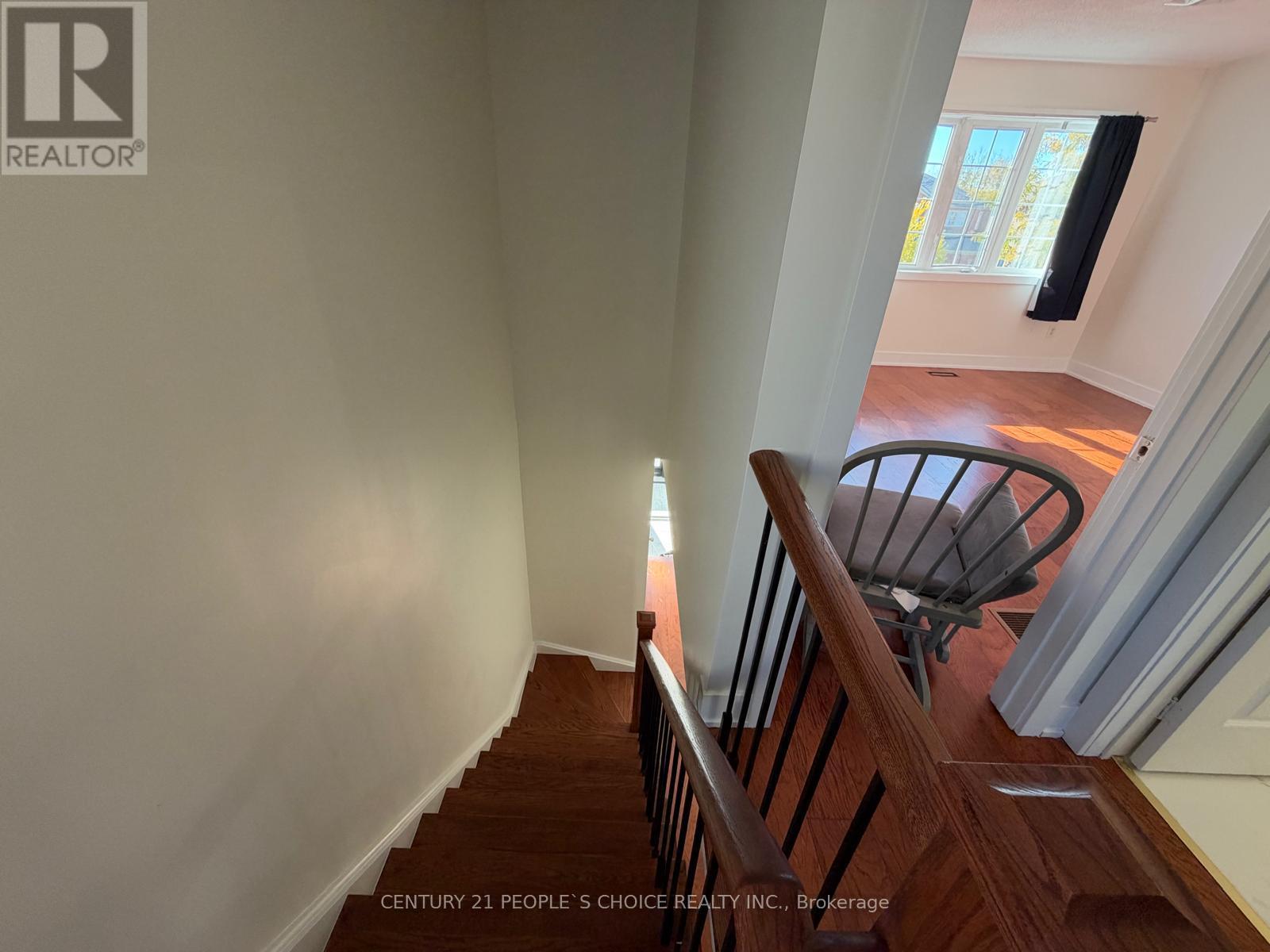 17 Corvette Court, Brampton, Ontario  L7A 2H7 - Photo 9 - W14094582