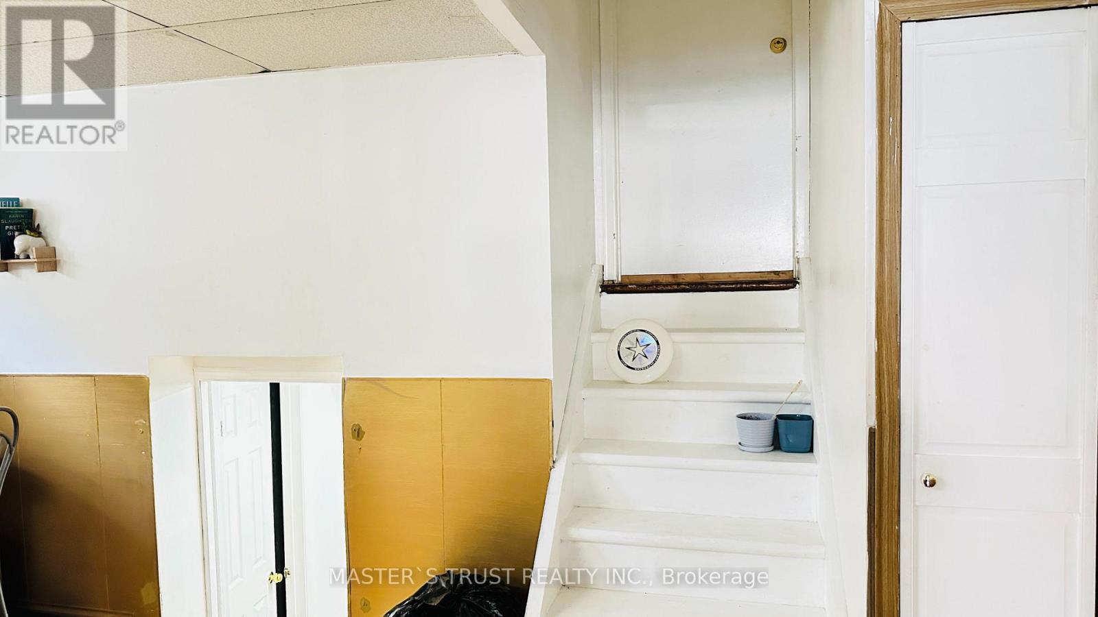 Lower - 112 Mintwood Drive, Toronto, Ontario  M2M 3A8 - Photo 5 - C14123034