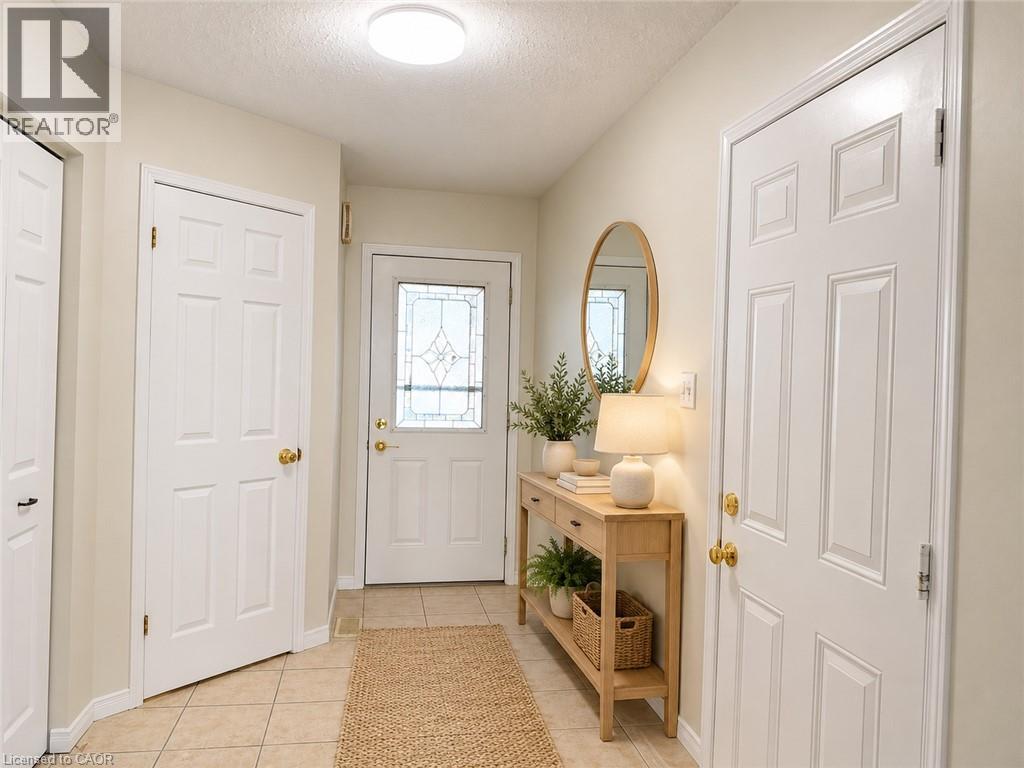 219 Britton Place Unit# #main, Kitchener, Ontario  N2C 2T3 - Photo 3 - 40874534