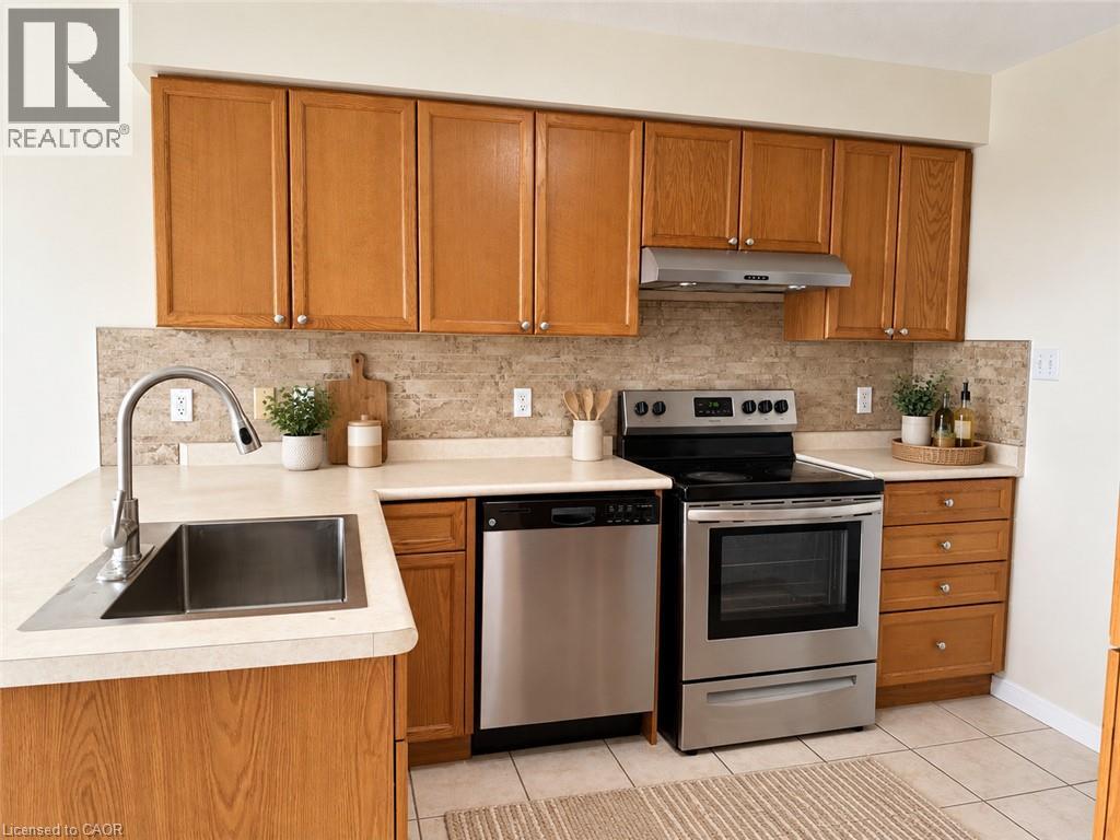 219 Britton Place Unit# #main, Kitchener, Ontario  N2C 2T3 - Photo 9 - 40874534