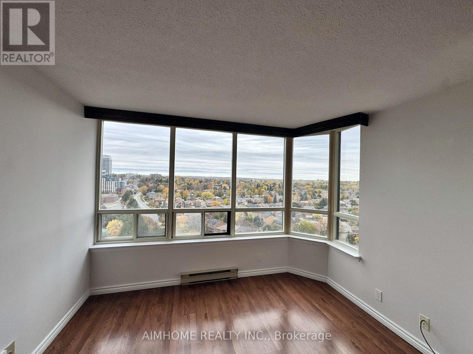 1428 - 32 Clarissa Drive, Richmond Hill, Ontario  L4C 9R7 - Photo 12 - N14123036