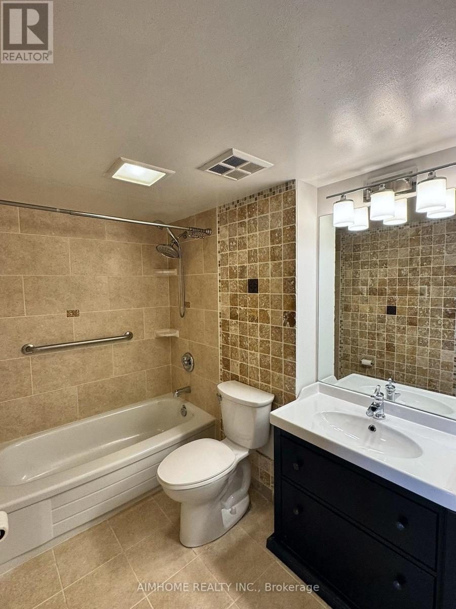 1428 - 32 Clarissa Drive, Richmond Hill, Ontario  L4C 9R7 - Photo 15 - N14123036