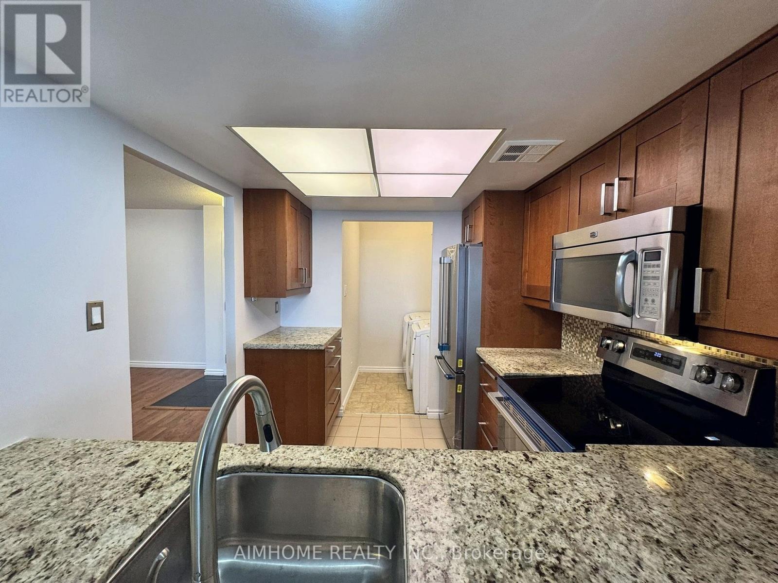 1428 - 32 Clarissa Drive, Richmond Hill, Ontario  L4C 9R7 - Photo 16 - N14123036