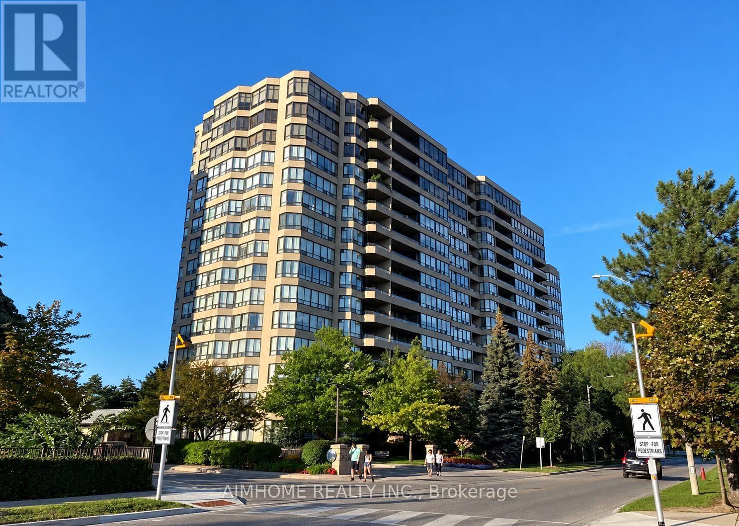 1428 - 32 Clarissa Drive, Richmond Hill, Ontario  L4C 9R7 - Photo 3 - N14123036