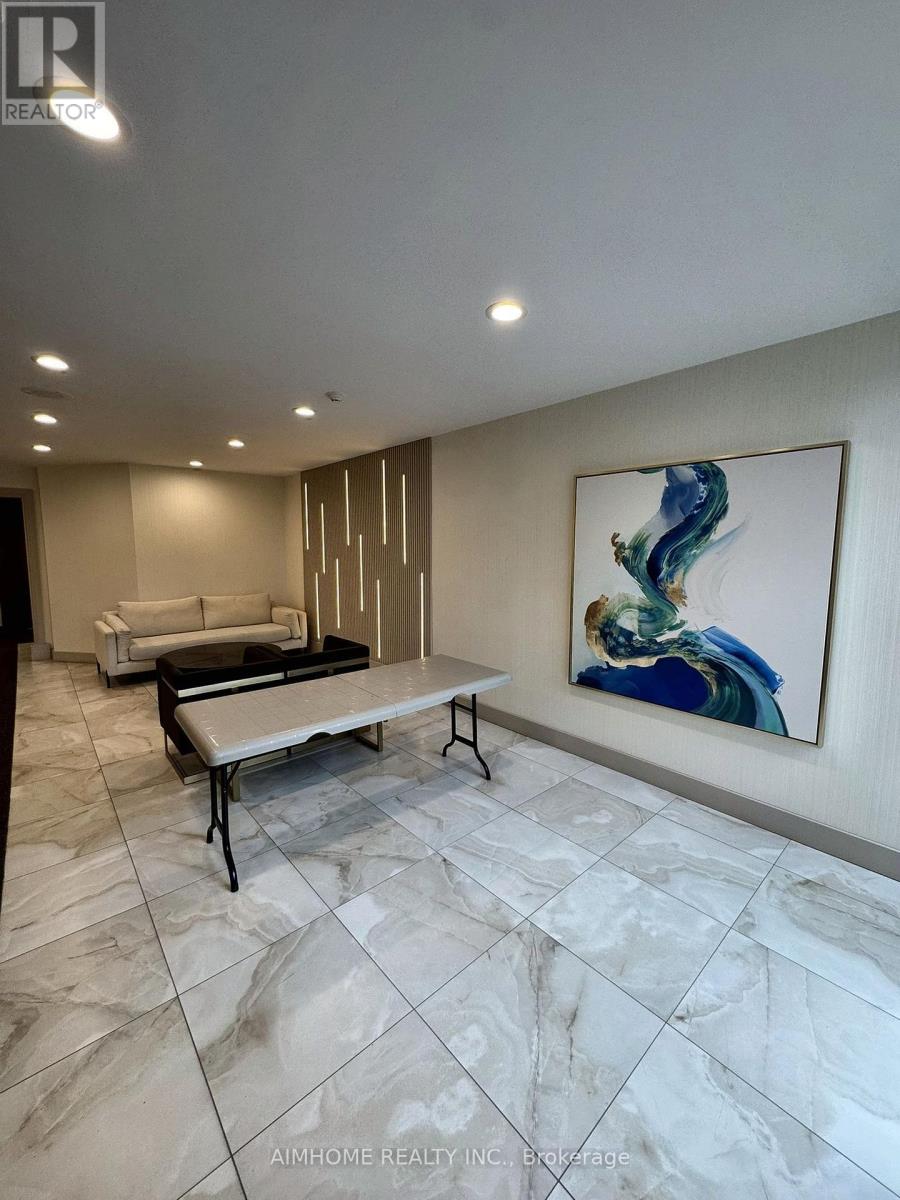 1428 - 32 Clarissa Drive, Richmond Hill, Ontario  L4C 9R7 - Photo 6 - N14123036