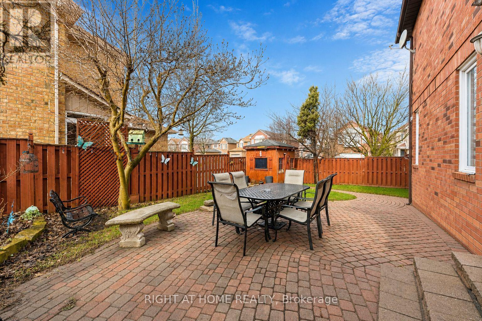 39 Banner Road, Brampton, Ontario  L6X 4K8 - Photo 37 - W14123042