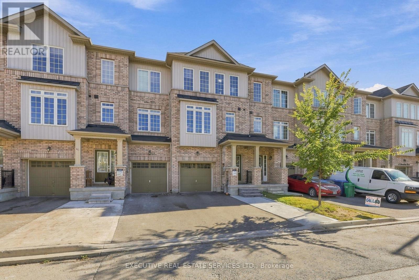 39 Stewardship Road, Brampton, Ontario  L7A 4W6 - Photo 3 - W14123044