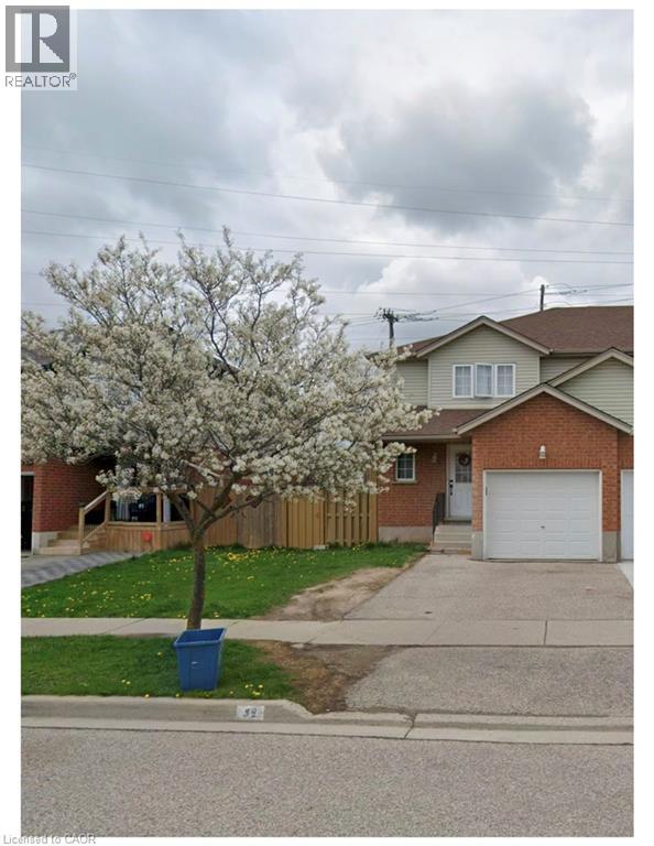 32 ORCHID Crescent, Kitchener, Ontario