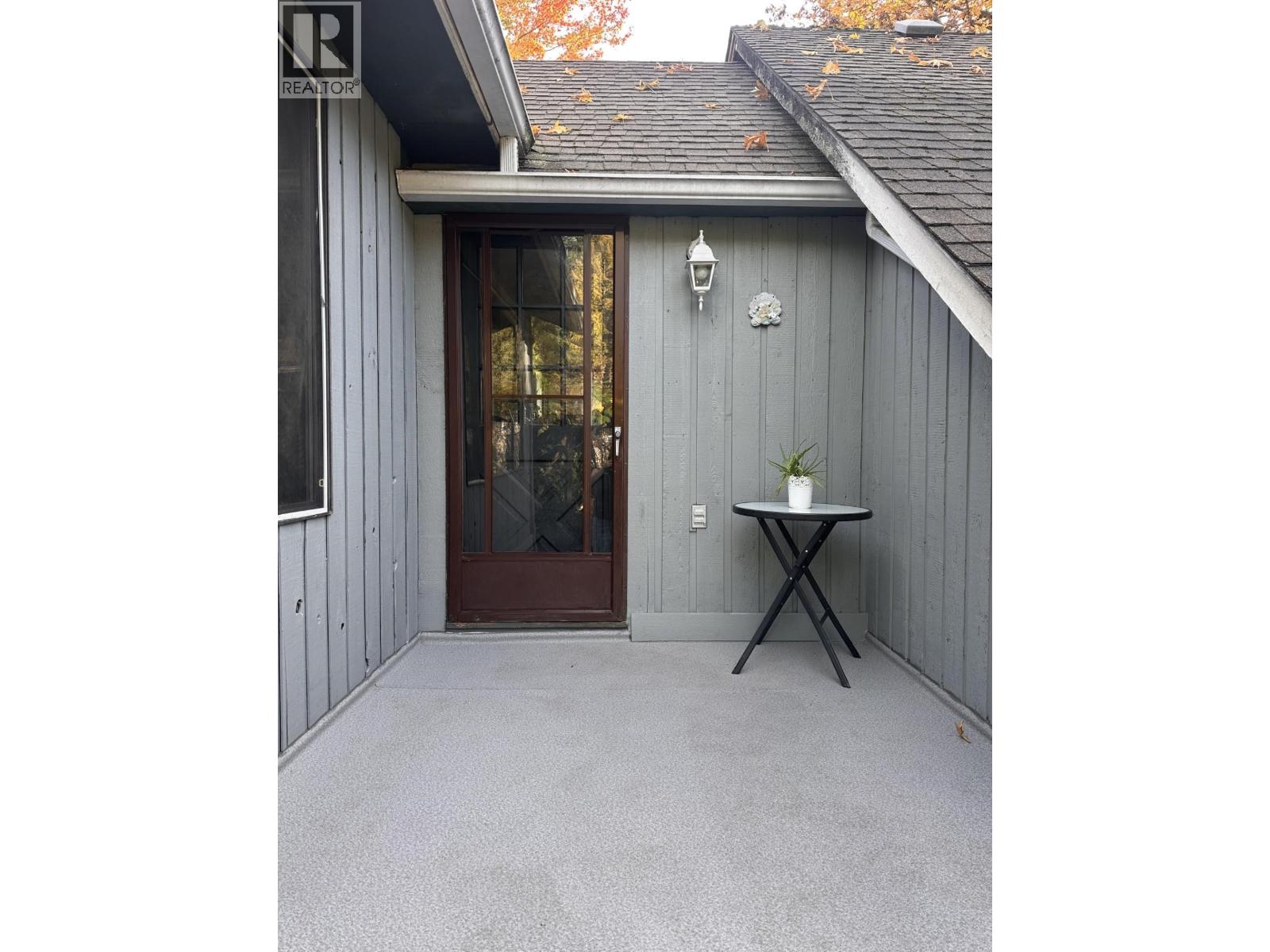 988 Cemetery Road, Gibsons, British Columbia  V0N 1V7 - Photo 4 - R3145417