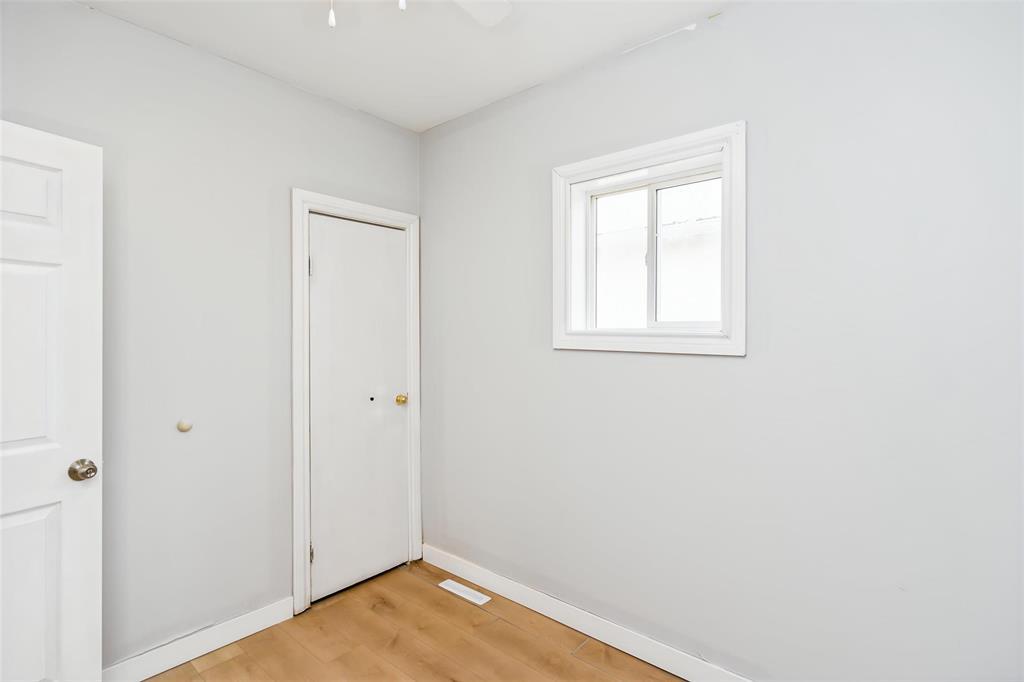 902 Alfred Avenue, Winnipeg, Manitoba  R2X 0T9 - Photo 13 - 202626700