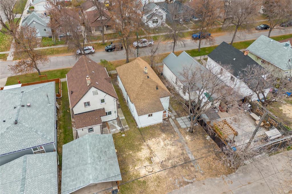 902 Alfred Avenue, Winnipeg, Manitoba  R2X 0T9 - Photo 28 - 202626700