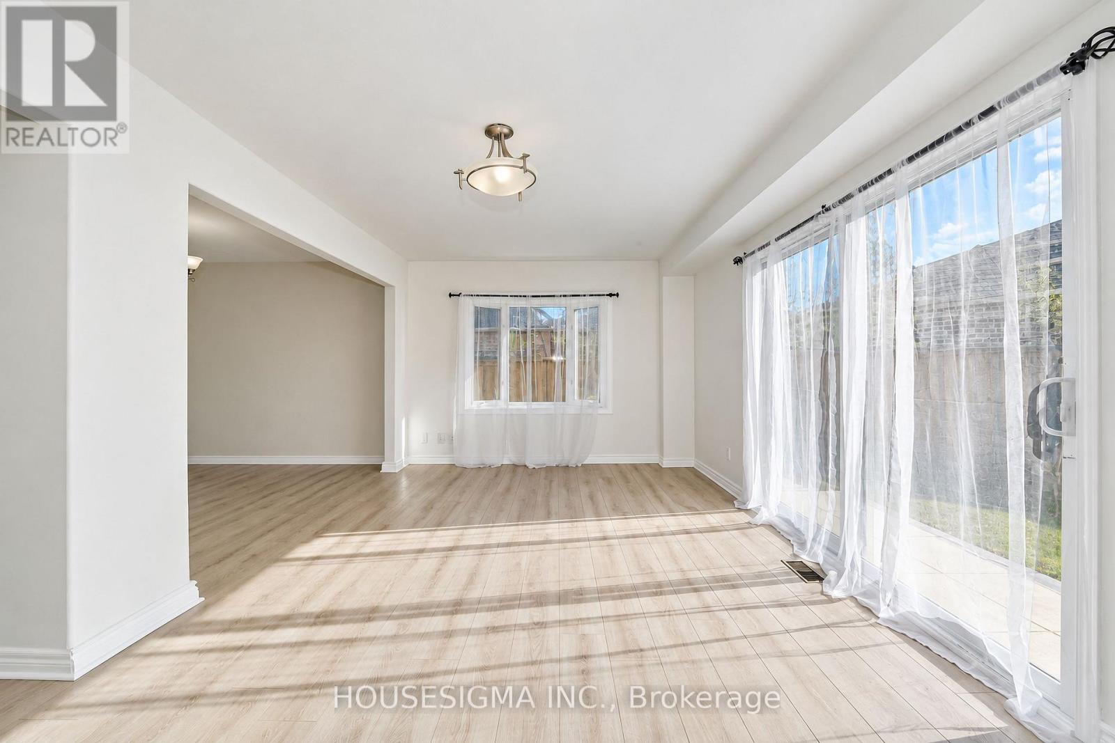 1167 Southdale Avenue, Oshawa, Ontario  L1H 7Y9 - Photo 13 - E14123062