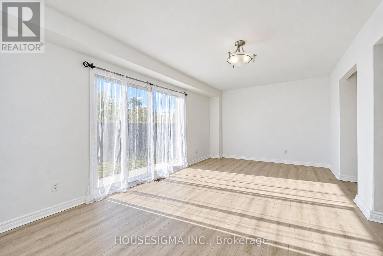 1167 Southdale Avenue, Oshawa, Ontario  L1H 7Y9 - Photo 15 - E14123062