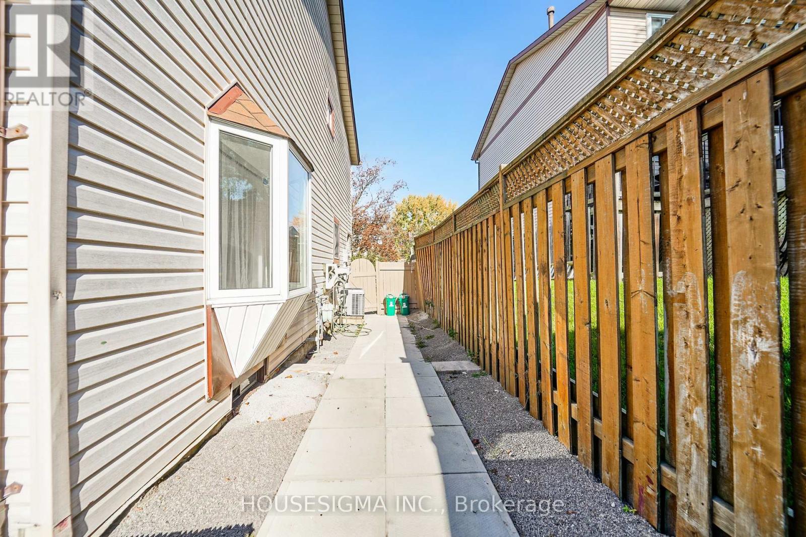 1167 Southdale Avenue, Oshawa, Ontario  L1H 7Y9 - Photo 36 - E14123062