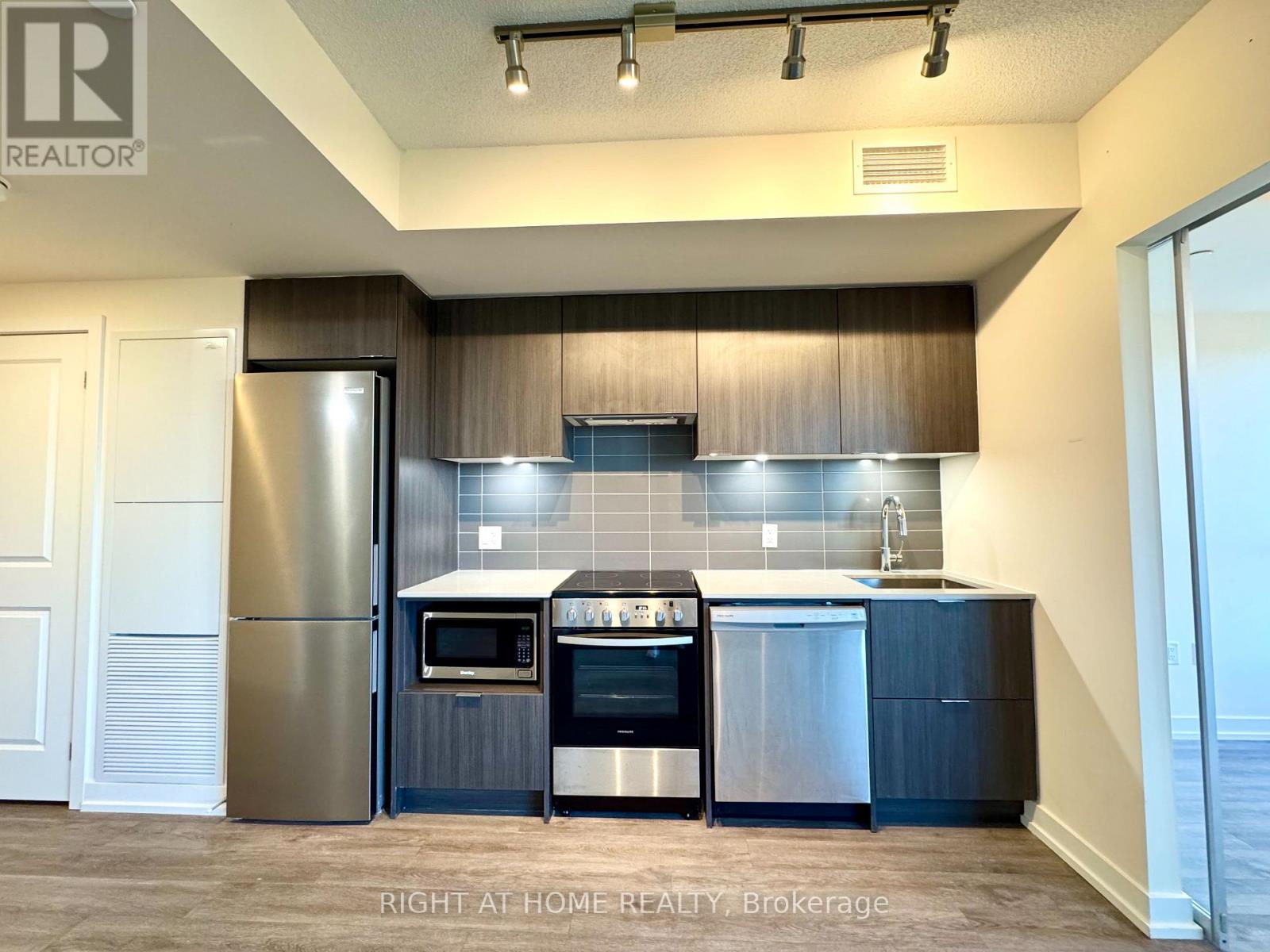 3705 - 395 Bloor Street E, Toronto, Ontario  M4W 0B4 - Photo 16 - C14123072