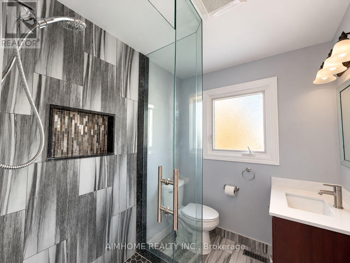 46 Chalet Road, Toronto, Ontario  M2J 3V4 - Photo 17 - C14123096