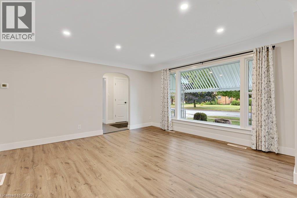 290 Melrose Avenue, Kitchener, Ontario  N2H 2C1 - Photo 5 - 40874562