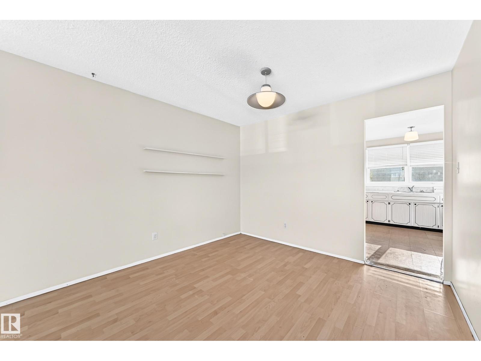 9527 139 Av NW, Edmonton, Alberta  T5E 5Z7 - Photo 9 - E4514494