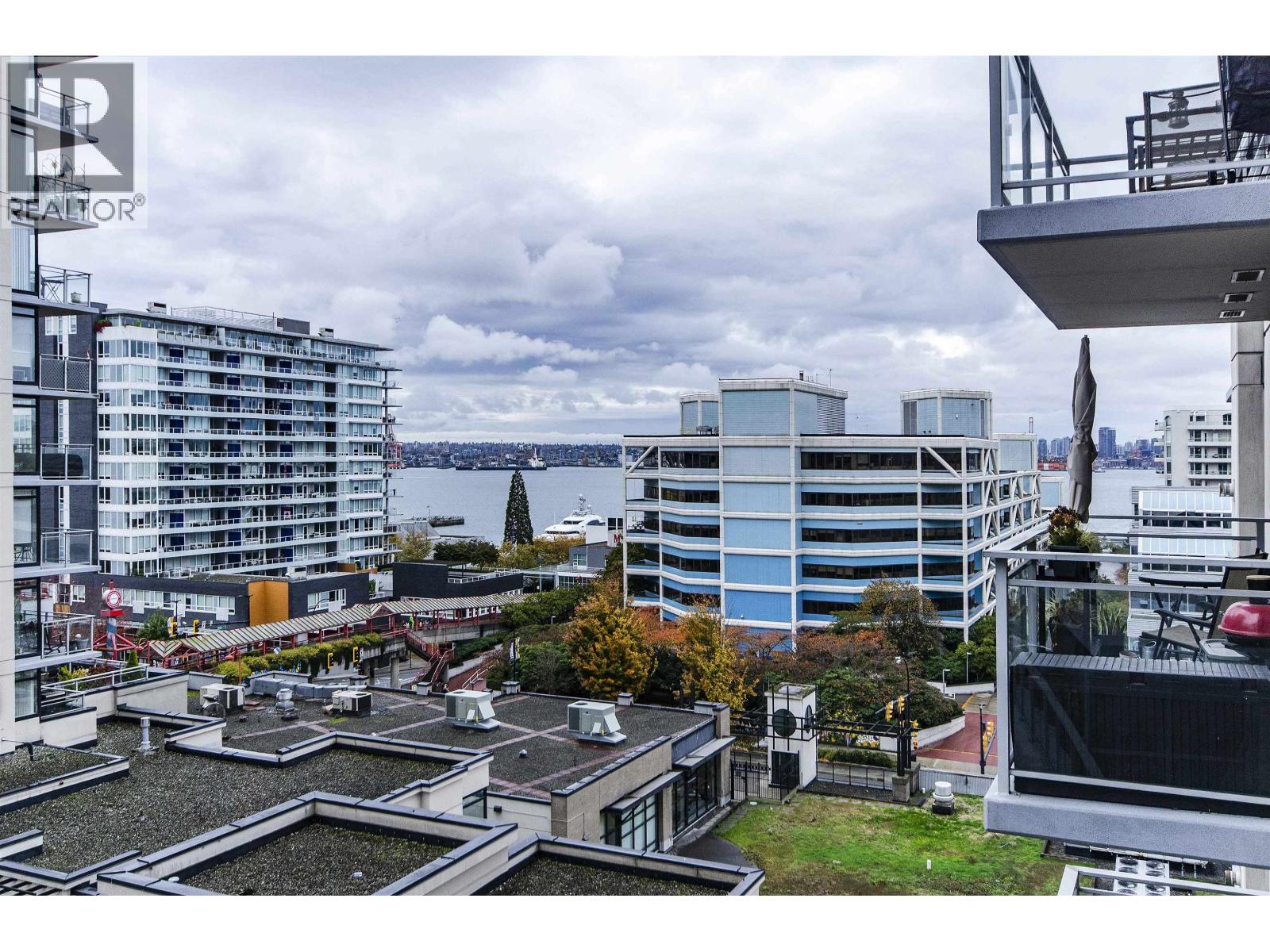 701 175 W 1st Street, North Vancouver, British Columbia  V7M 3N9 - Photo 3 - R3178674